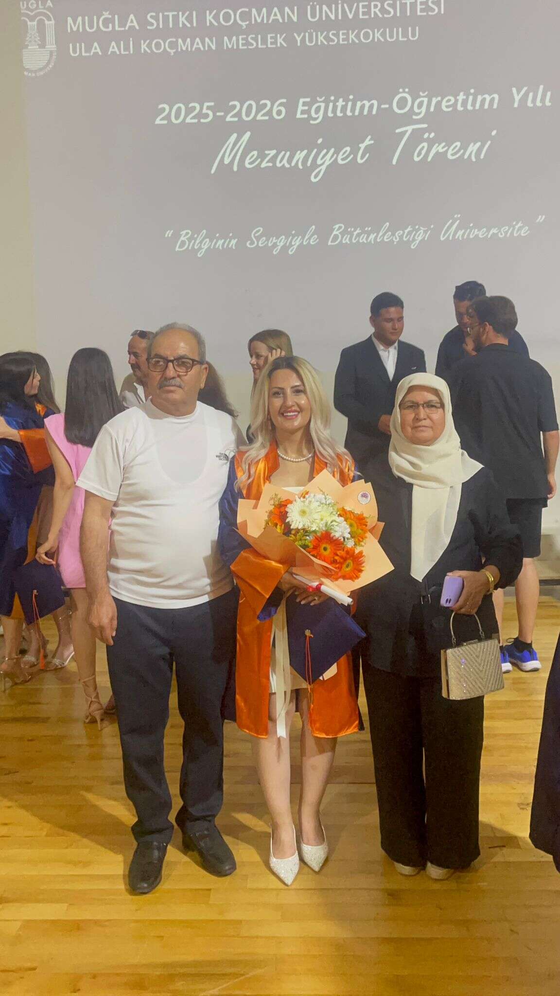 Dolmuşla Kilometrelerce Yol Giderek İmkansızı Başardı: Ortaca'dan Ula'ya Uzanan Azim Dolu Yolculuk Mutlu Sonla Bitti 9